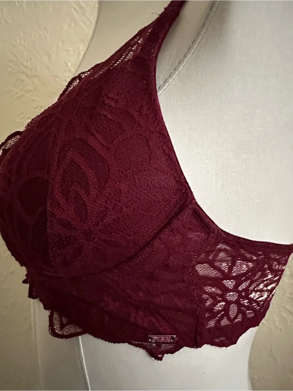 Victoria’s Secret Pink Burgundy Floral Lace V Wire Bralette XS - Picture 4 of 9